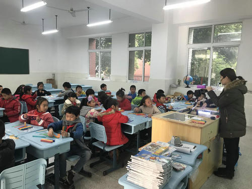 南京科技館“館校合作”項(xiàng)目岱山實(shí)小再開課