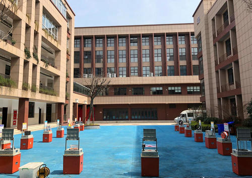 科普大篷車走進(jìn)南京市青秀城小學(xué)