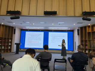 南京市青少年科學(xué)教育研討會(huì)暨南京市第三十一屆中小學(xué)師生科技創(chuàng)新大賽 首期培訓(xùn)班順利舉辦