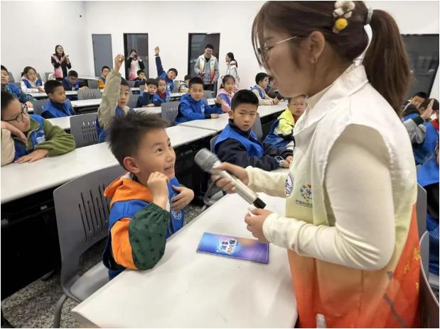 筑牢安全根基 護(hù)航少年成長(zhǎng)｜南京科技館開(kāi)展4·15國(guó)家安全教育日主題研學(xué)活動(dòng)